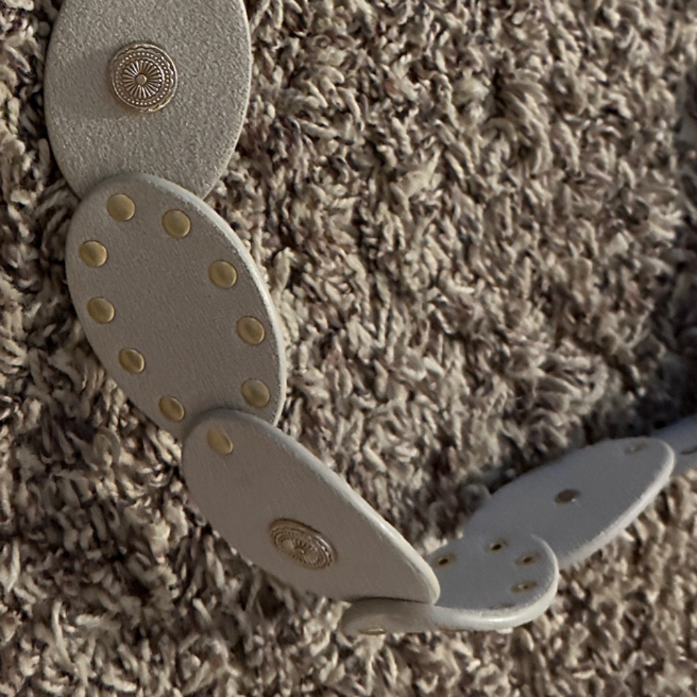 American Eagle Outfitters Cream Belt - Picture 4 of 4